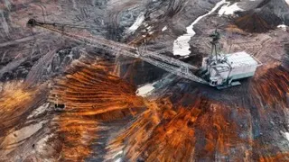 韩国唯一的钨矿企业宣布，发现被誉为“黑金”的钼（Molybdenum）矿储量，预估可稳定开采逾60年。（示意图）