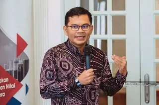 Economy Minister Akmal Nasrullah Mohd Nasir said the gross domestic product (GDP) continued to record growth, supported by strong domestic economic fundamentals and contributions from the electrical and electronics (E&E) export sector, which helped offset external shocks. Bernama pic