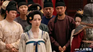楊紫帶領命運坎坷的女性共同經營花坊，在女子本弱的偏執沉屙中博得一席天地。（圖／八大電視提供）