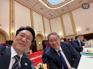 韓國總理金民錫近日訪問中國，於23日下午在大連與中國國務院總理李強舉行會晤。金民...