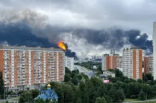 Black smoke rises from the area of an&nbsp;oil refinery on the outskirts of Moscow on June 18.