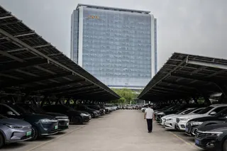 宁德时代将其成功部分归功于研发投入，称其研发投入总额超过了其他电池企业总和。