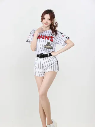 Rona是韓職LG Twins的啦啦隊。翻攝Instagram @ronachang__