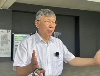 民眾黨前主席柯文哲受訪。（記者趙容萱／攝影）