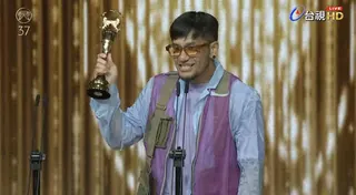 張震嶽拿下最佳華語男歌手。圖／摘自台視YT