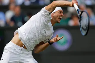 Alexander Zverev serves