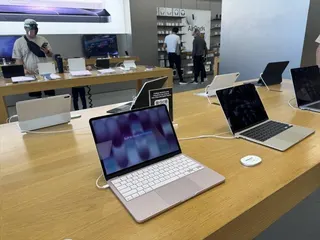 蘋果公司表示，公司一直試圖自行吸收零組件成本上漲帶來的壓力，但隨著記憶體及儲存晶...