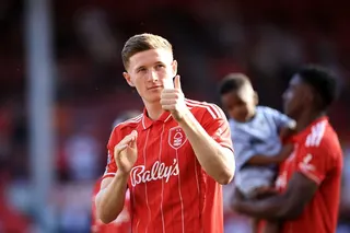 Elliot Anderson reacts.