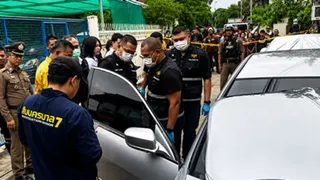 曼谷男女陈尸上锁车内 警方疑生前发生性行为