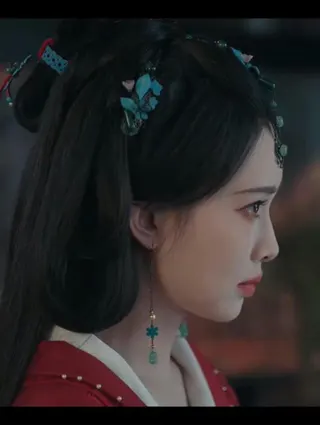孟子義主演「百花殺」，近期播出大量鏡頭中僅露半張臉。圖／摘自微博