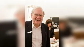95歲巴菲特罕轟股市「賭博已成常態」！示警投資人緊守「2操作」全說了