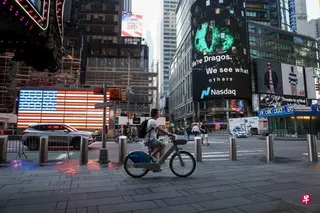 据报道，美国政府星期四（7月16日）宣布收紧合法移民政策的新举措，最早可能于9月落实。 （彭博社）