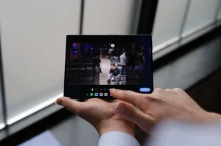 Samsung Galaxy Fold8 Fan Cam