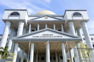 The investigating officer in the Penang undersea tunnel corruption trial today rejected a defence claim that the state government suffered no losses after transferring state land to pay for the project’s feasibility study. - NSTP file pic