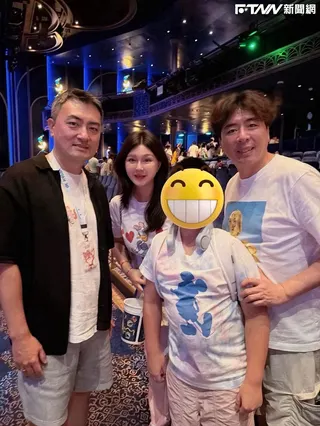梁赫群一家人巧遇老高與小茉。（圖／翻攝梁太的婚顧生活臉書）