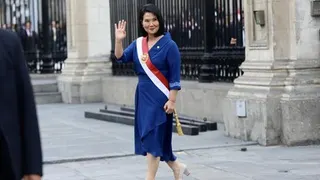 Peru’s Fujimori assumes office, orders military to lead crime crackdown