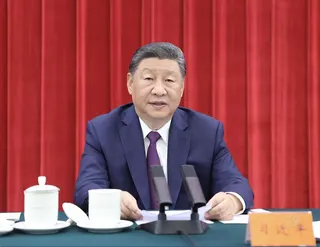 中共中央政治局會議30日在北京召開，會議決定，中共五中全會在10月召開，同時推動...