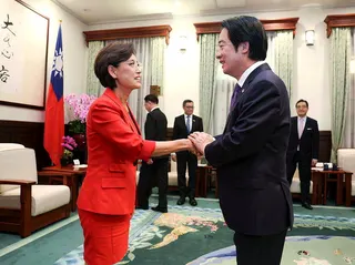 台總統賴清德（前右）31日下午在總統府接見美國聯邦眾議院外交委員會亞太小組主席金...