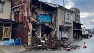 Death toll from strong earthquake in southwestern Japan rises to 38