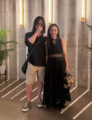 五月天瑪莎(左)跟老婆Vicky成為地產大亨。圖／摘自小紅書