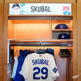 道奇隊新成員史庫柏報到。圖片取自X＠Dodgers