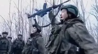 俄羅斯先前向前線派出了約 10,000 名北韓士兵與 1,000 名士官，其中已有超過 8,000 人遭烏軍擊斃。 圖：翻攝自 X @wartirnes