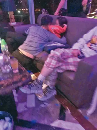 葛斯齊po出汪小菲（左）婚內出軌的照片。（翻攝自葛斯齊臉書）