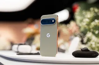 Google Pixel 11 Pro green back