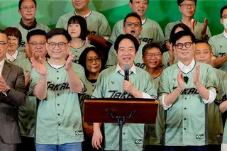 身兼黨主席的總統賴清德12日出席高雄的民進黨行動中常會，力挺提出市長參選人賴瑞隆，盼接棒陳其邁市長。圖／民進黨中央提供