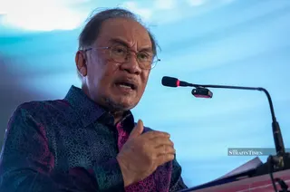 PKR must continue to serve as a mass movement that upholds integrity, social justice, unity and the people’s trust, rather than merely as a vehicle for winning elections, its president Datuk Seri Anwar Ibrahim said. Bernama pic