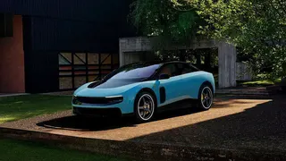 法拉利首款純電動車Luce在蒙特瑞拍賣會上以創紀錄的4000萬美元成交。(路透)