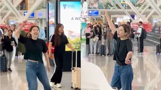 大闹机场高喊要多国投降 中国女子疑忘服药情绪失控