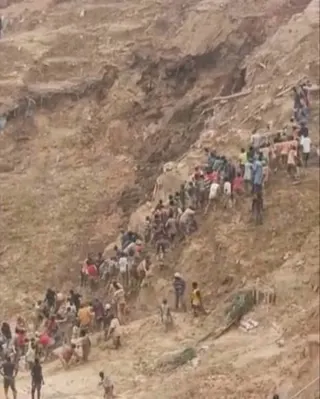 Screenshot of verified video the shows the goldmine collapse in the Central African Republic with more than 100 reported dead.