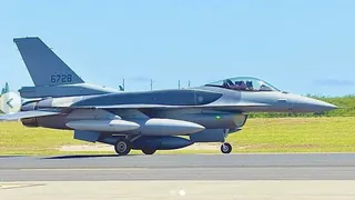 台灣向美國軍購新型F-16V戰鬥機（F-16C Block 70），單座型機號6728，已於台北時間8月21日與另一架機號6727單座機，先後降落美國夏威夷的檀香山國際機場（DANIEL K. INOUYE INTERNATIONAL AIRPORT），將於8月下旬飛返台灣，降落在空軍台東志航基地。截自王定宇臉書