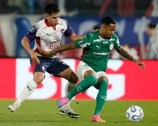 Palmeiras’s winger Allan Elias on the ball