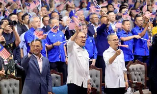 Prime Minister Datuk Seri Anwar Ibrahim has ordered universities to grant students complete freedom immediately, without waiting for the formal abolition of the Universities and University Colleges Act (AUKU). NSTP/AIZUDDIN SAAD