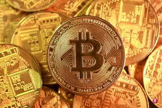 数据显示，美国上市的13只现货比特币ETF上周净流入19亿2000万美元，是约10个月来最多，星期一再录得3亿3700万美元净流入。 （路透社）