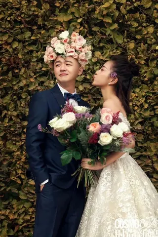 包貝爾（左）、包文婧學生時期就認識。翻攝微博