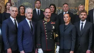 Norway's King Haakon and Crown Princess Ingrid Alexandra pose with Prime Minister Jonas Gahr Stoere and cabinet ministers during an extraordinary cabinet meeting at the Royal Palace, following the death of King Harald, in Oslo, Norway, August 28, 2026.