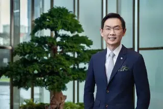Professional oversight can help investors avoid emotion-led decisions, shares Chew Mun Yew, managing director and head of UOB Private Bank.