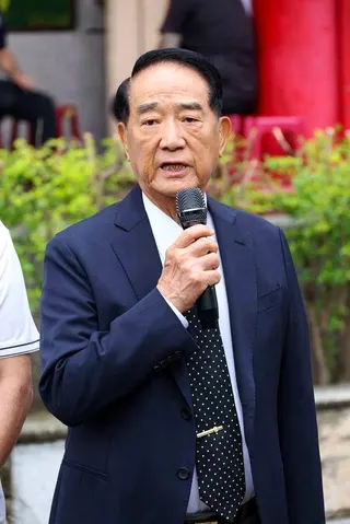 宋楚瑜到場送別陳盈潔。（記者沈昱嘉／攝影）