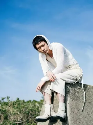 傳出人氣男星菅田將暉將飾演開槍嫌犯山上徹也。（圖／翻攝自IG）